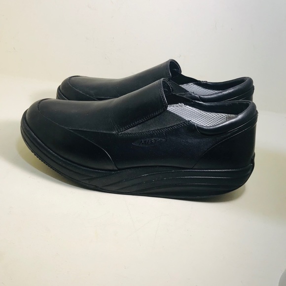 Men's MBT Slip-On Sneaker # 400100-03 - Picture 5 of 8